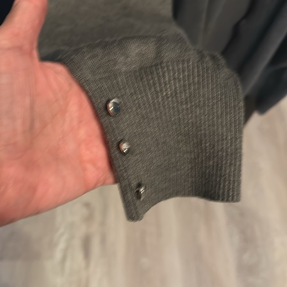 89th & Madison grey cardigan, size 1x NWT - Picture 2 of 5